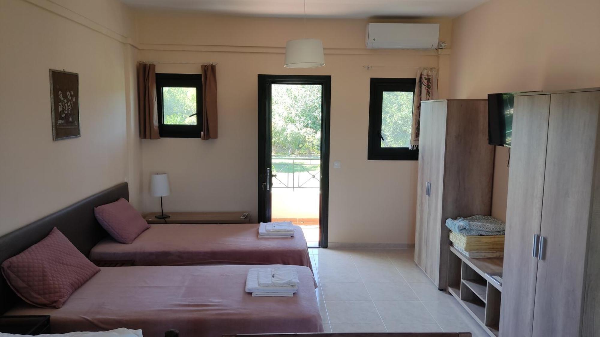 Aloda Summer House Roda  Esterno foto